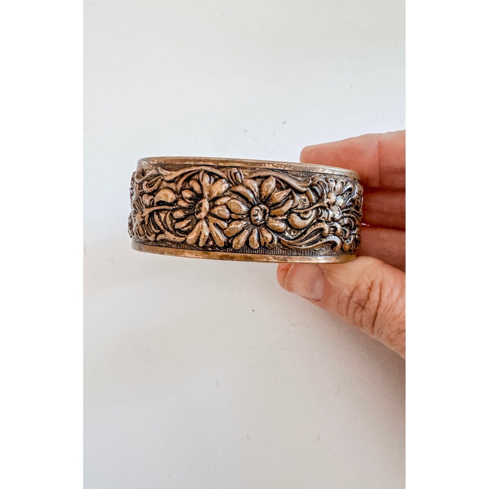 Vintage Floral Hinged Bangle Bracelet Bronze Tone Wide Repousse Flower Cuff